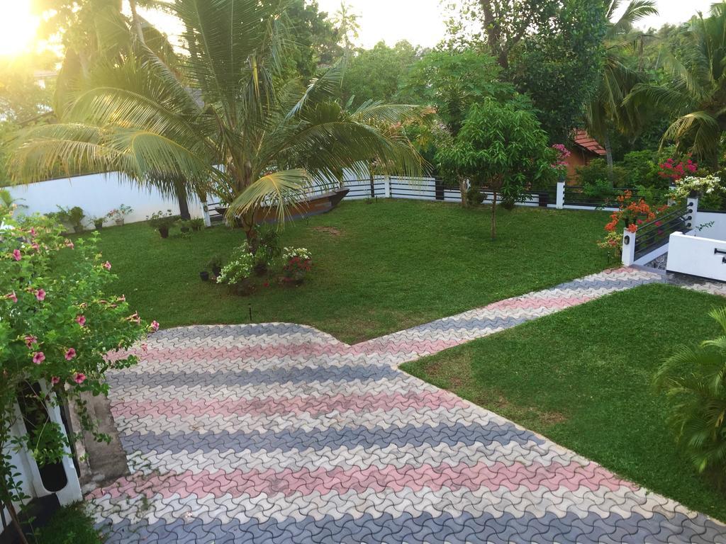 Villa Shanaya Hikkaduwa Exteriér fotografie