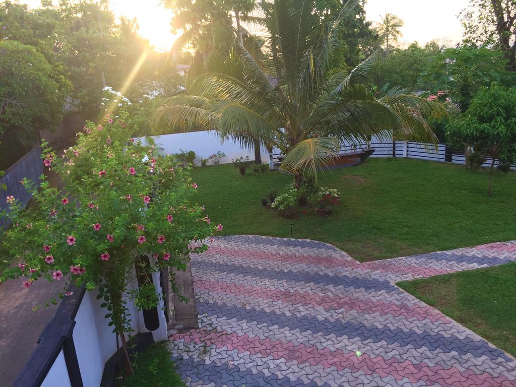 Villa Shanaya Hikkaduwa Exteriér fotografie